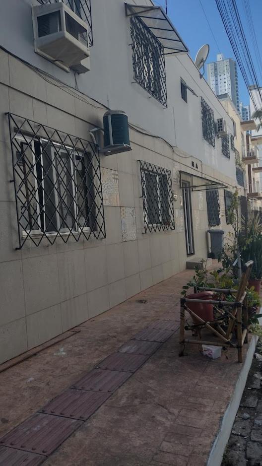 Hospedagem Domiciliar Alternativa Balneario Camboriu Bagian luar foto